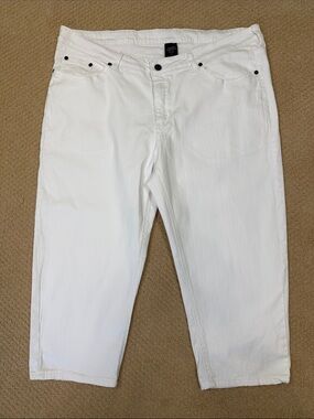 Southern Expressions White Crop Capri Jeans Size 22 Stretch Embroidered Pockets